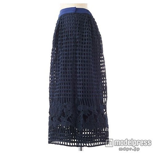 メッシュ＆レースガウチョパンツ「FASHION WALKER」14,904円（税込）