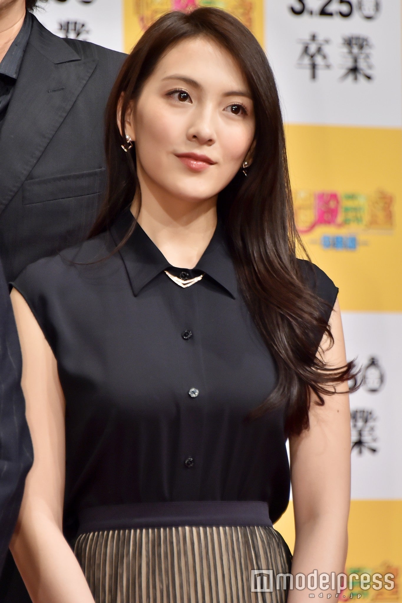 知英 大胆美脚透けドレスで セクシー先生 意識 プレッシャーもあった モデルプレス 知英 大胆美脚透けドレスで セクシー先生 意識 プレッシャーもあった モデルプレス