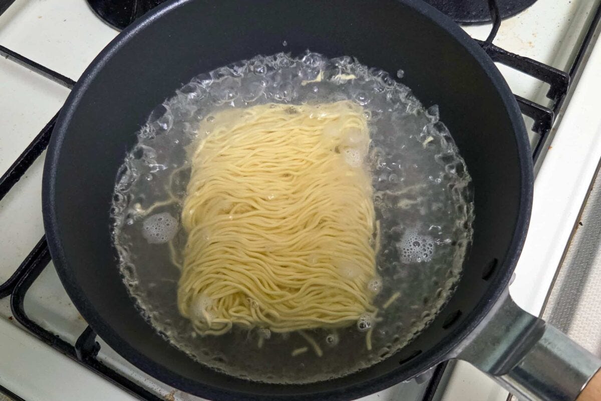 無印良品・生麺を熟成乾燥させたラーメン