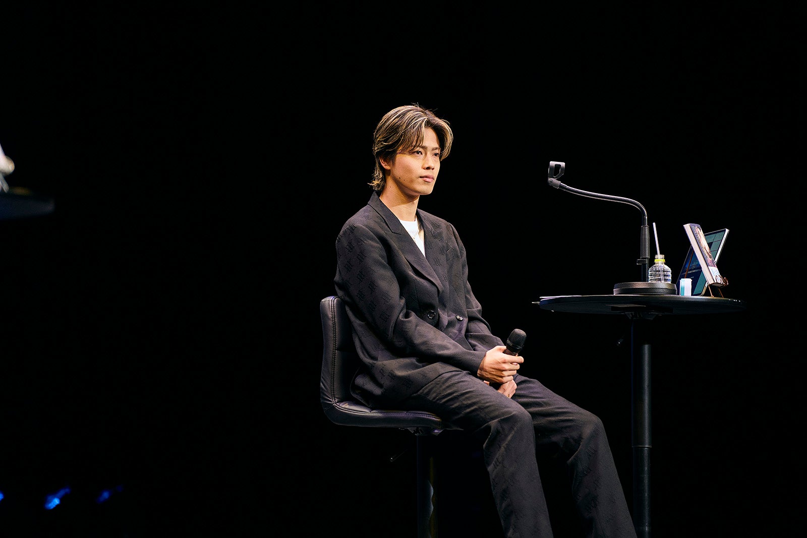 やまと／「聖域」講演会（C）飯岡拓也