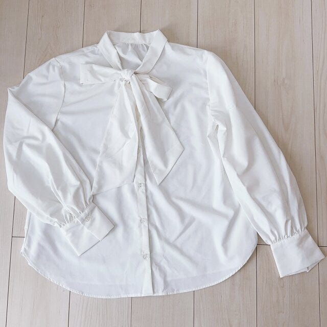 ビッグボウタイブラウス　ホワイト