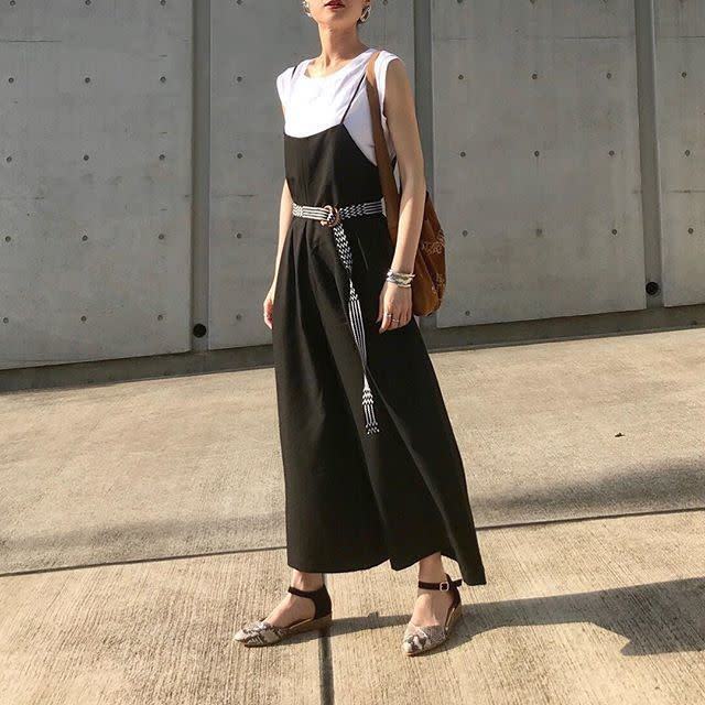 重ねて長く使えるキャミワンピ 夏と秋の重ね着パターンをご紹介します モデルプレス 重ねて長く使えるキャミワンピ 夏と秋の重ね着パターンをご紹介します モデルプレス