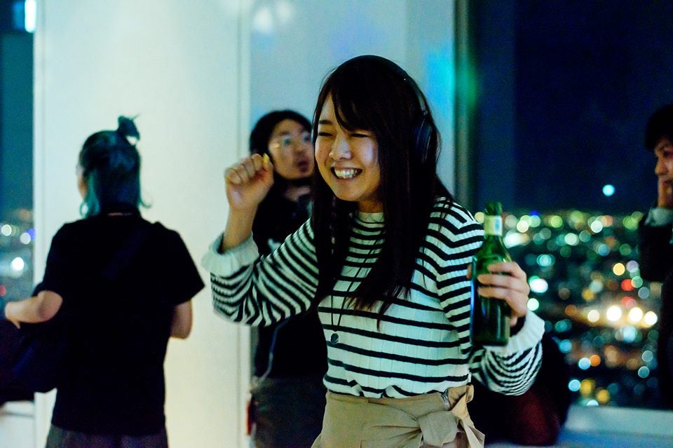 海抜251ｍの展望台から煌めく夜景を眺め、踊る／画像提供：サンシャインシティ