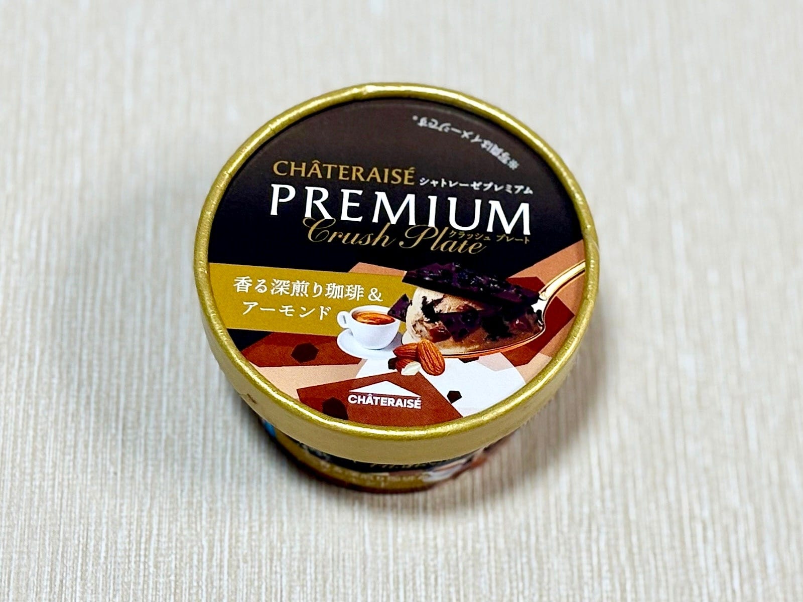 「CHATERAISE PREMIUM CRUSH PLATE 香る深煎り珈琲＆アーモンド」237円（税込）