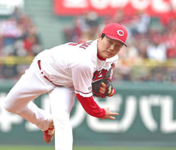 広島・栗林 二回に3失点も気持ち切り替え三回3者連続三振 味方の得点につなげた 赤木は文句なし 安仁屋氏が評価