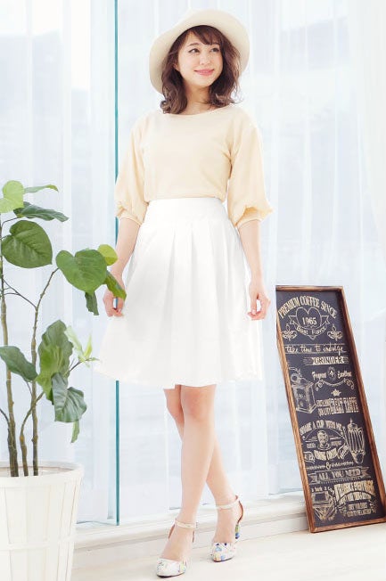 ツイル素材フレアスカート「神戸レタス」2,380円（税込）／画像提供：神戸レタス