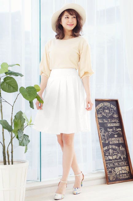 ツイル素材フレアスカート「神戸レタス」2,380円(税込)/画像提供:神戸レタス