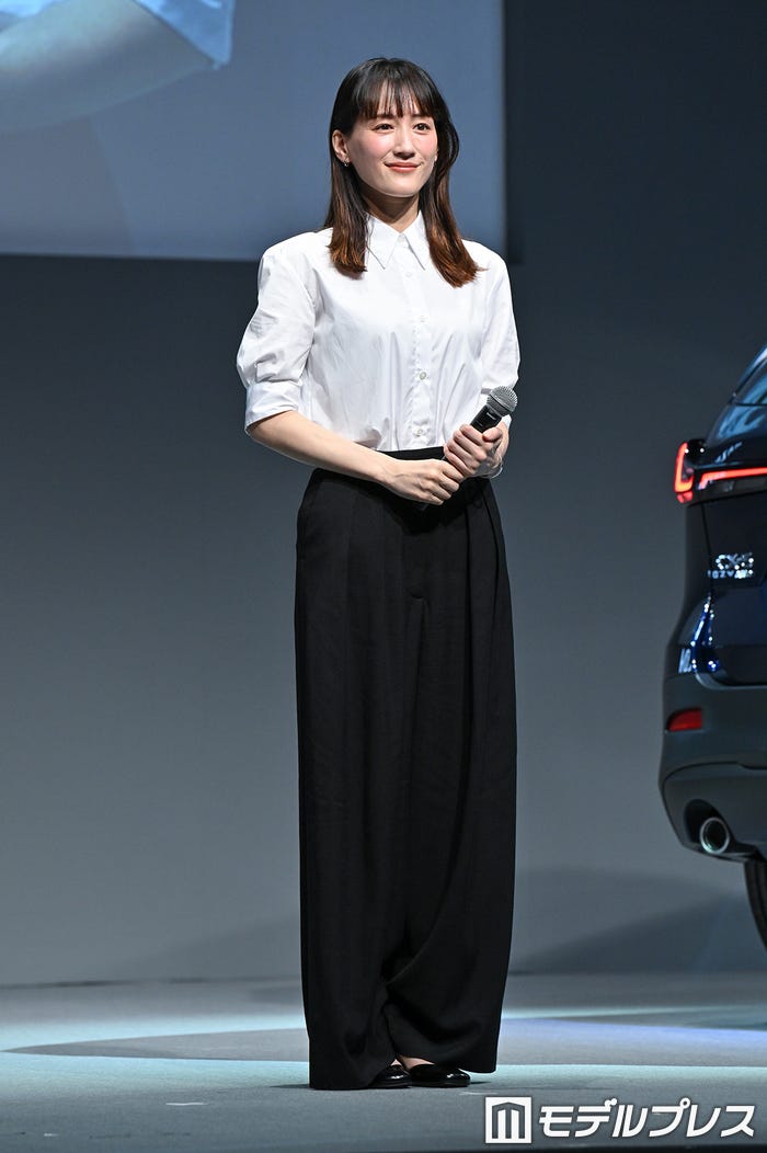 綾瀬はるか(C)モデルプレス