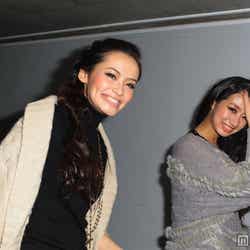 (左から)泉水セーラ、水上桃華