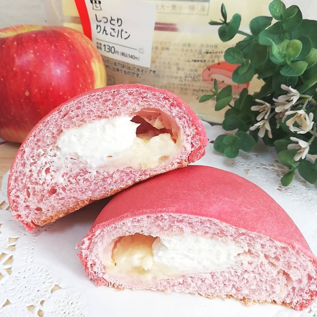 ローソン「しっとりりんごパン」