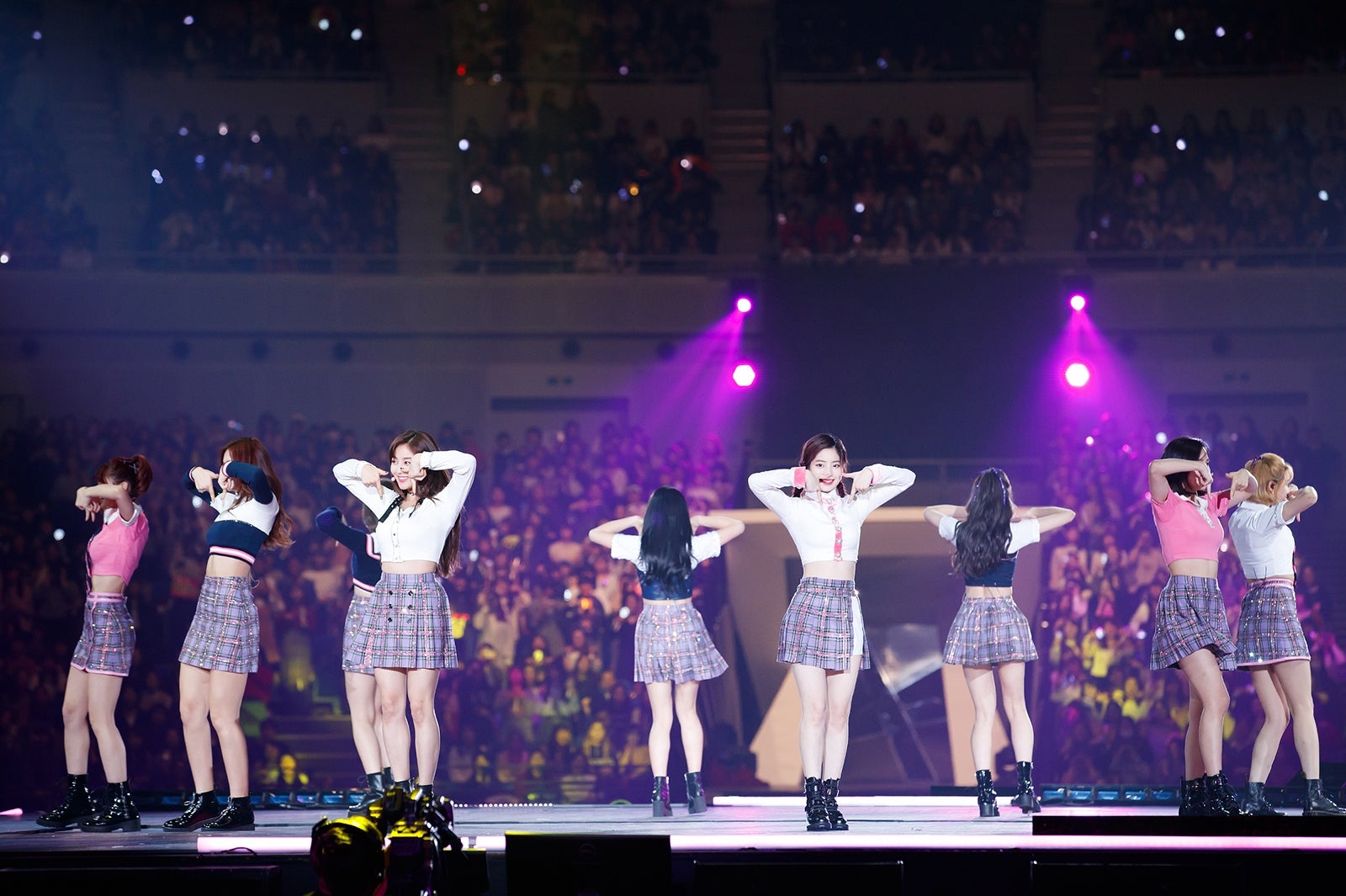 TWICE（C）CJ E&M Corporation, all rights reserved