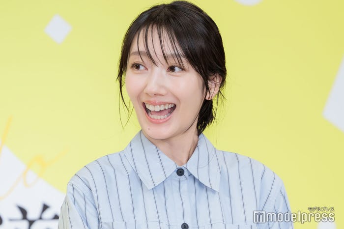 波瑠(C)モデルプレス