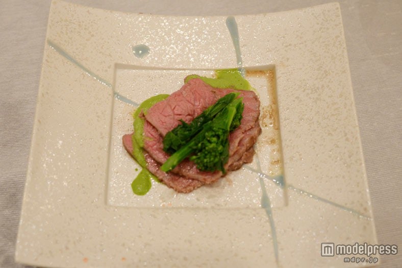 茹で牛肉アニスが香るソース