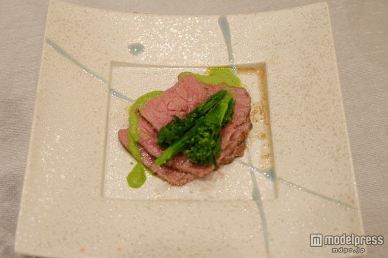 茹で牛肉アニスが香るソース