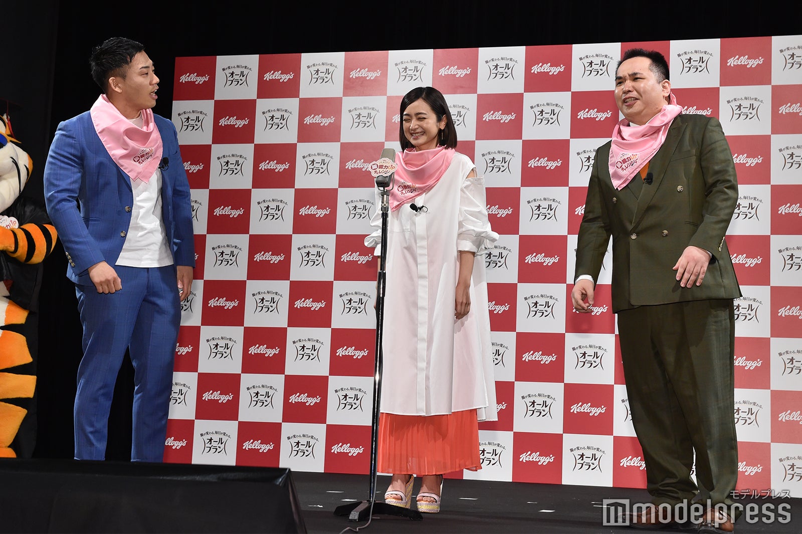 駒場孝、安達祐実、内海崇 （C）モデルプレス