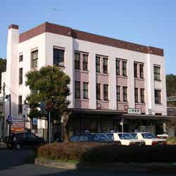 青梅駅の駅舎/画像提供:青梅市観光協会