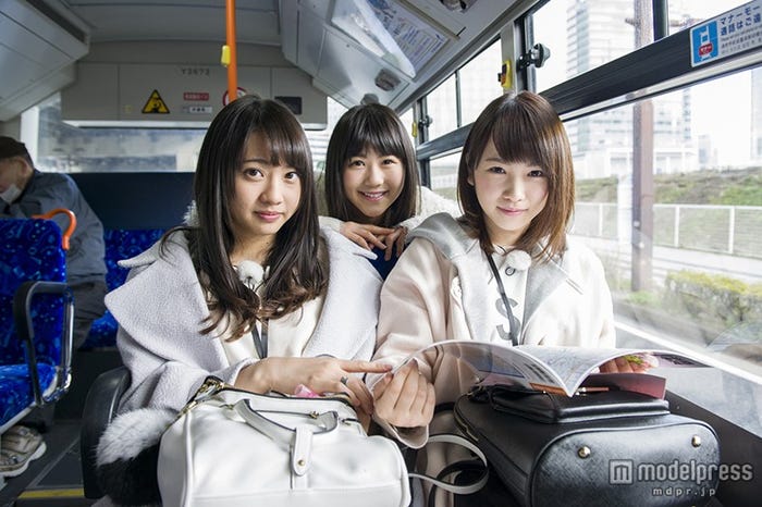 場面カット/(左から)木崎ゆりあ、西野未姫、川栄李奈