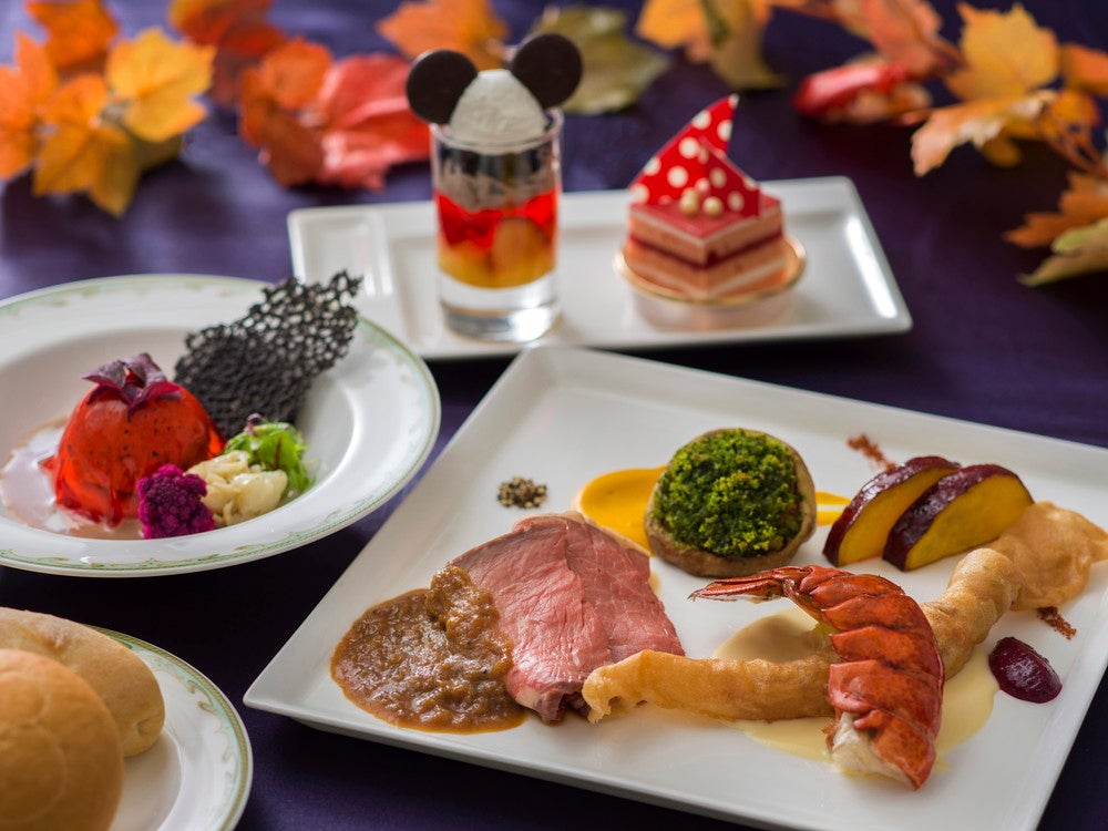 スペシャルセット5,500円／販売店舗：S.S. コロンビア・ダイニングルーム（C）Disney