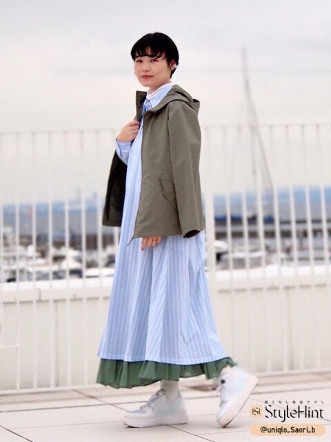 ユニクロ　春ボトムス　キレイ色　知的カジュアル