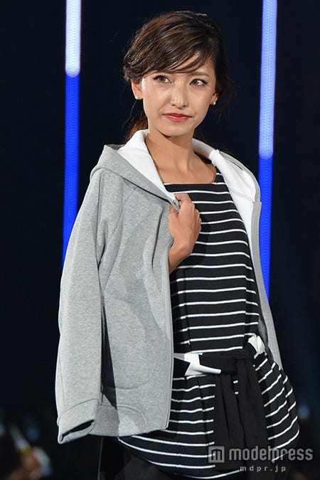 画像2 6 小森純 益若つばさ 森摩耶らが魅せる 大人のリラックススタイル モデルプレス