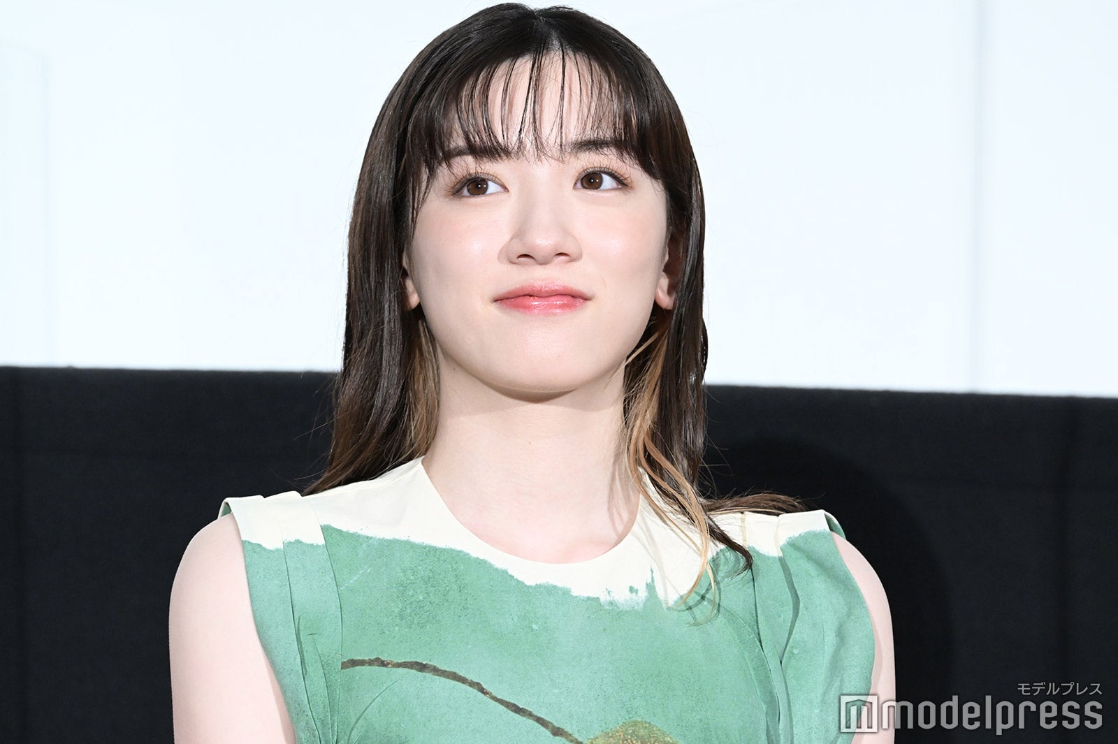 永野芽郁、ブルーノ・マーズからのドッキリ＆ハグに号泣