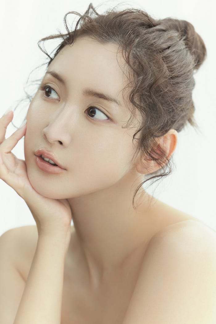 紗栄子(画像提供:宝島社)