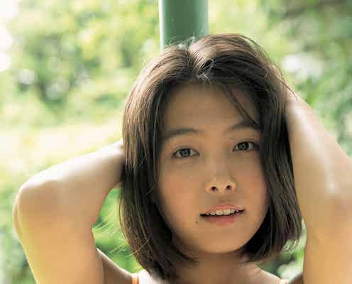 現役女子高生・寺本莉緒、迫力バスト際立つビキニ姿に