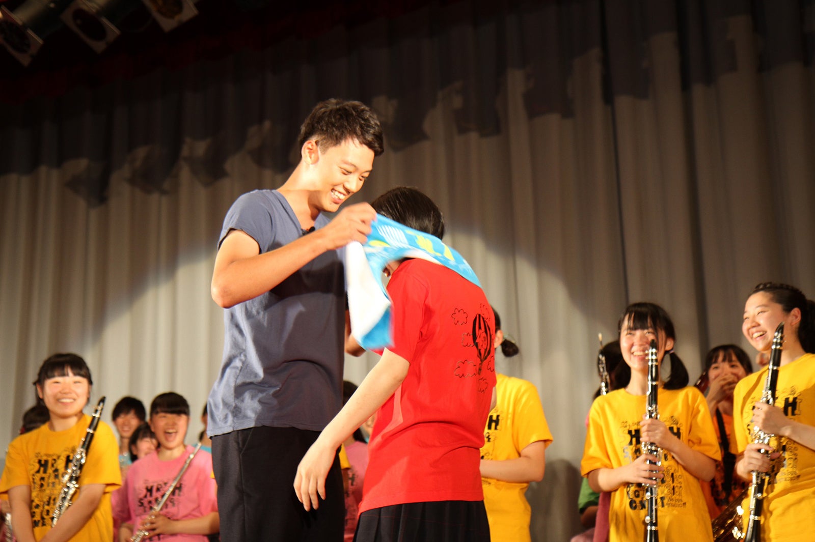 竹内涼真 35cm差 土屋太鳳とのキスシーン失敗談 恥ずかしかった モデルプレス 竹内涼真 35cm差 土屋太鳳とのキスシーン失敗談 恥ずかしかった モデルプレス