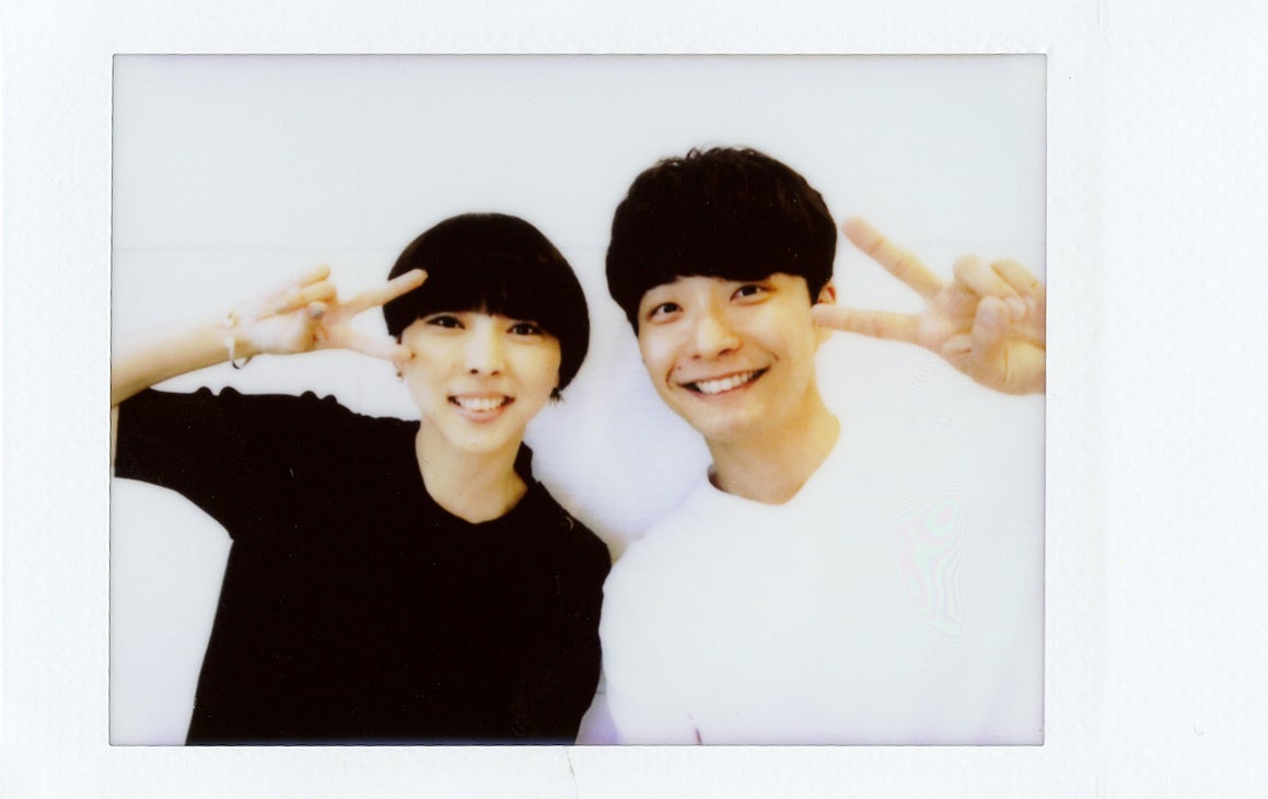 MIKIKO氏、星野源（画像提供：朝日新聞出版）