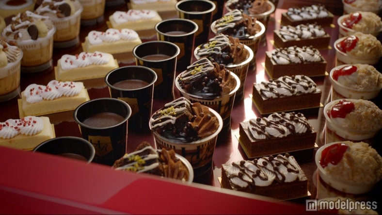 ミニストップの新CMハピリッチスイーツ「ハッピースプーン篇」