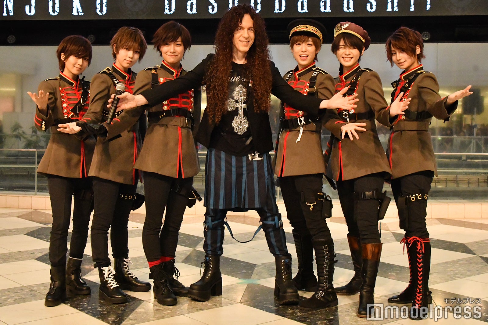 風男塾とマーティ・フリードマン （C）モデルプレス