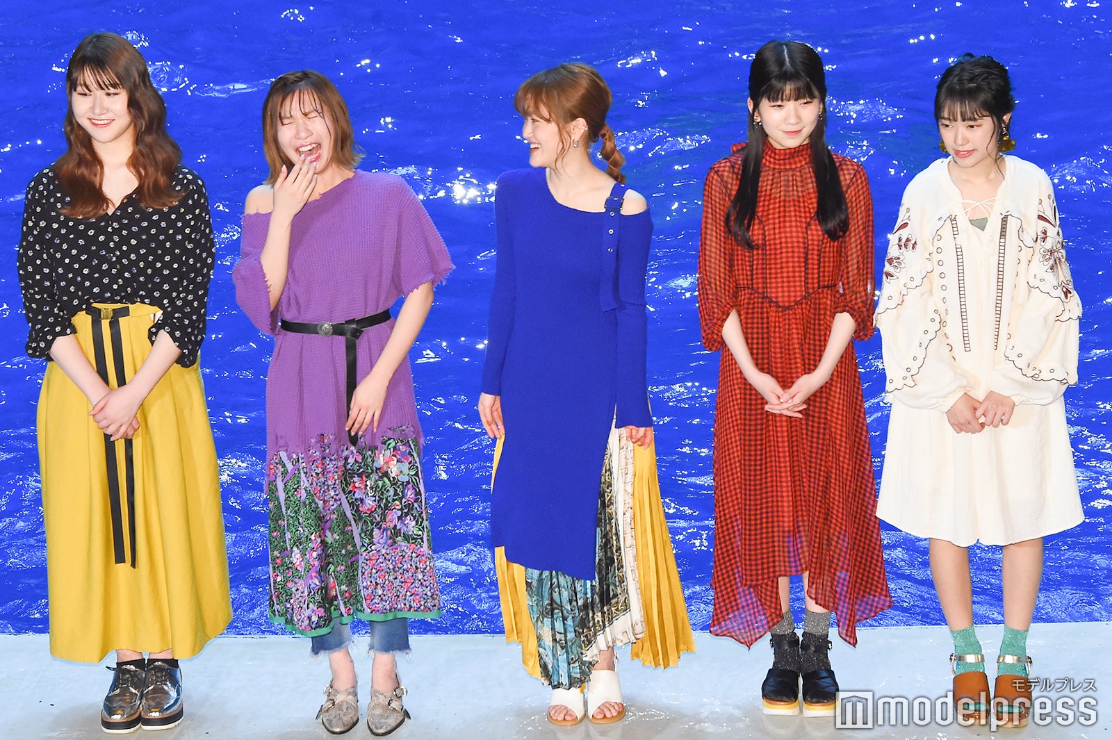 リトグリ（左から）かれん、MAYU、芹奈、manaka、アサヒ（C）モデルプレス
