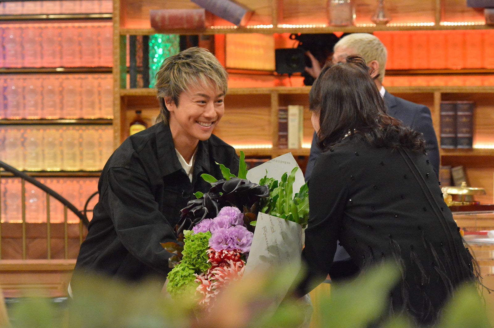 TAKAHIRO、かたせ梨乃（画像提供：読売テレビ）