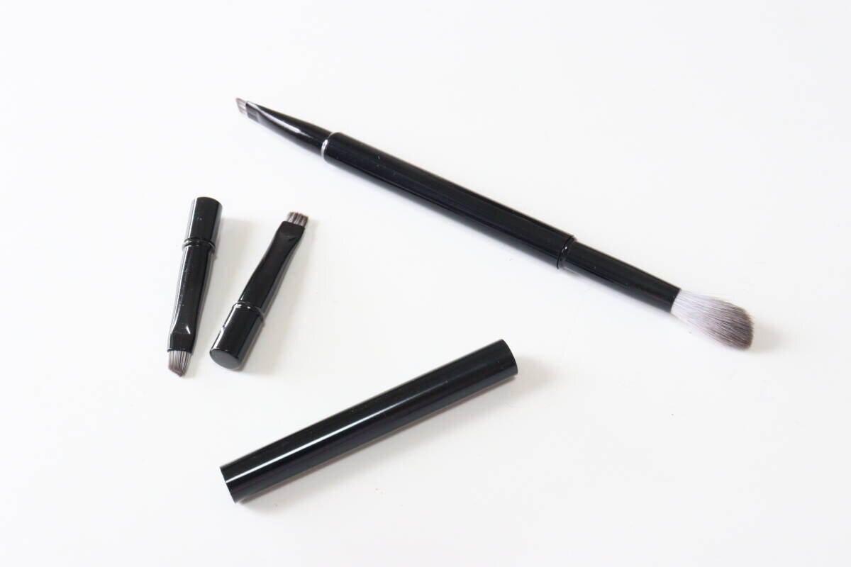 セリア　ポータブルメイクブラシ　組み換え