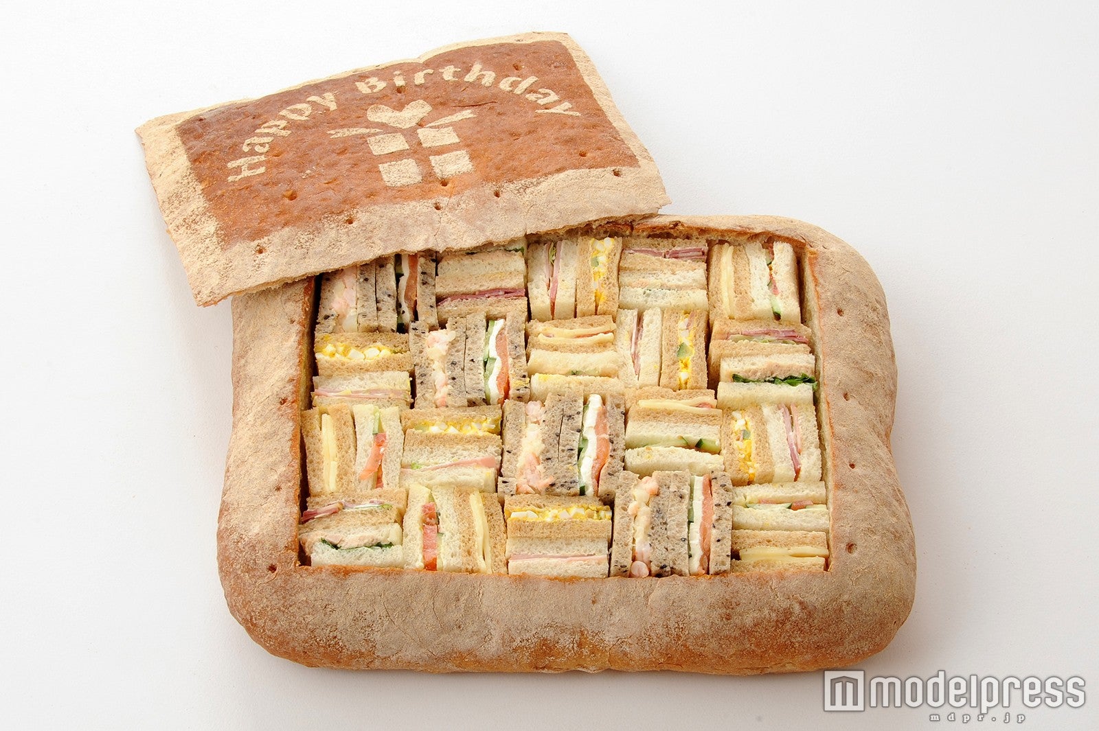 「パーティカンパーニュ」1個4536円（3～5名分）／画像提供：アンデルセン・パン生活文化研究所