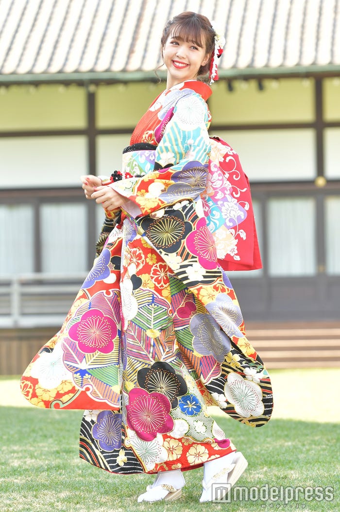 藤田ニコルの晴れ着姿がこんなに大人に！たった1年で“やばい”成長ぶり - モデルプレス