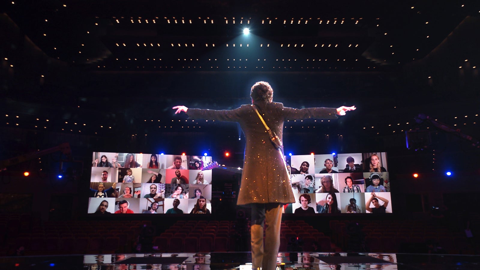 布袋寅泰（C）NHK