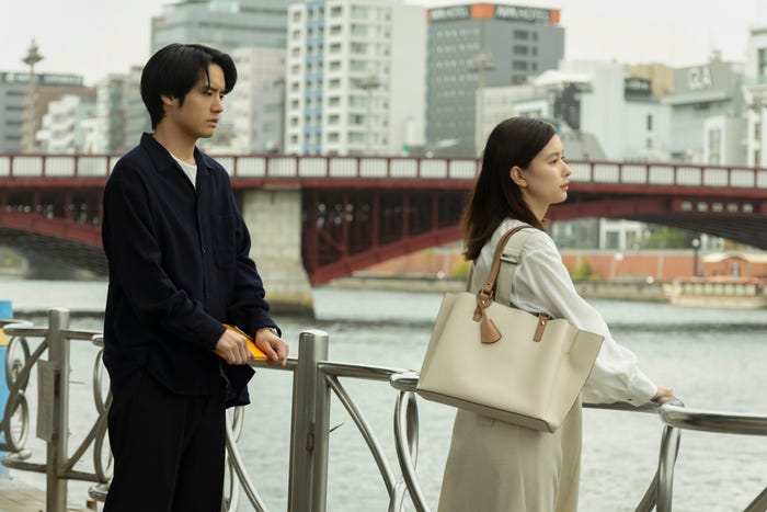 赤楚衛二、芳根京子「Re:リベンジ-欲望の果てに-」第9話より(C)フジテレビ