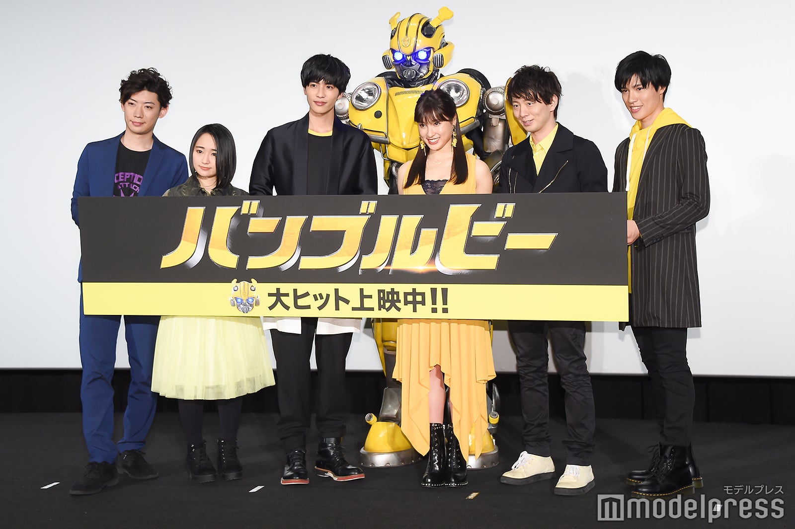 （左から）濱野大輝、悠木碧、志尊淳、土屋太鳳、木村良平、土屋神葉（C）モデルプレス