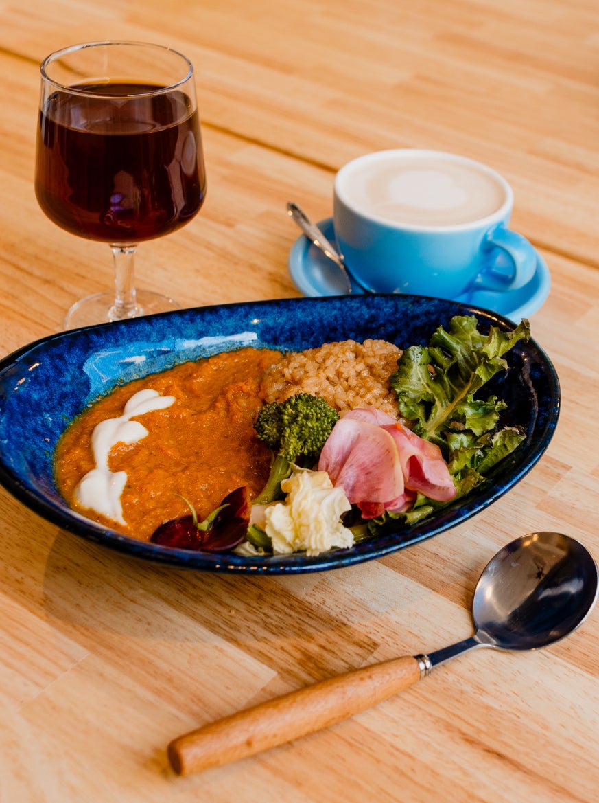 有機お野菜たっぷり薬膳スパイスカレー1380円／提供画像