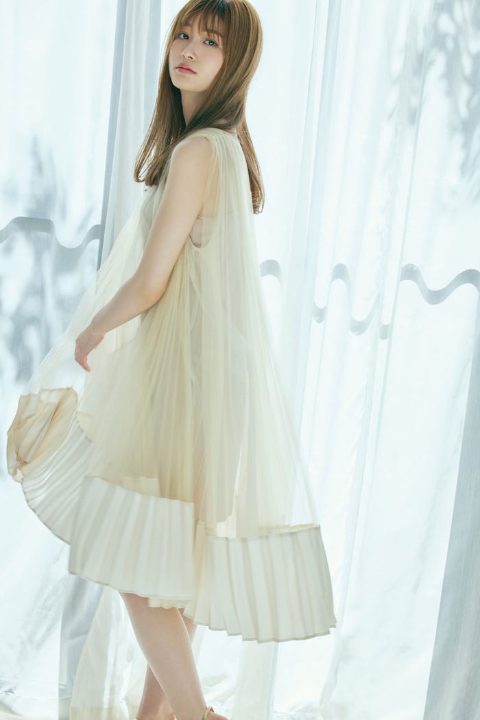 生見愛瑠/撮影:吉田 崇/『WHITE graph 006』講談社(提供写真)