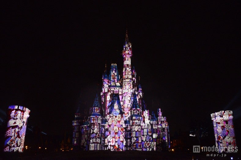 TDL初のプロジェクションマッピング「ワンス・アポン・ア・タイム」お披露目／ふしぎの国のアリス