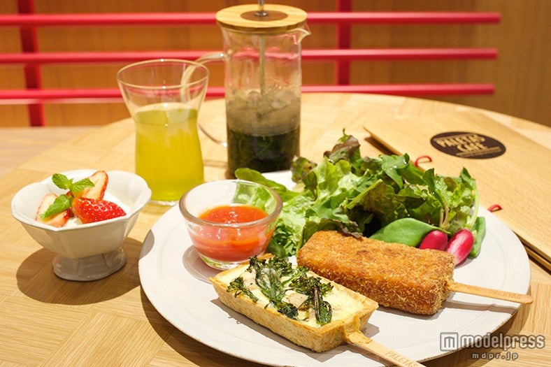 ランチメニューのコーヒーや紅茶は「氷出し」スタイルを採用￥1，500（税込）