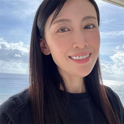 雛形あきこ、変わらぬ美貌に絶賛の声「肌白くて綺麗」「美しい」