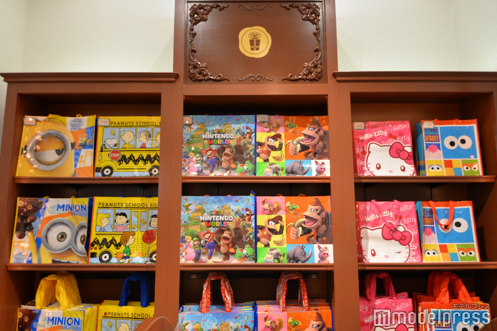 Hollywood Specialty Store（C）モデルプレス