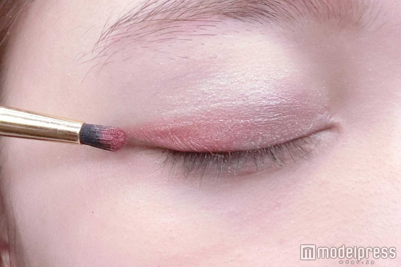 ボルドーカラーを投入/モデル:小澤しぇいん