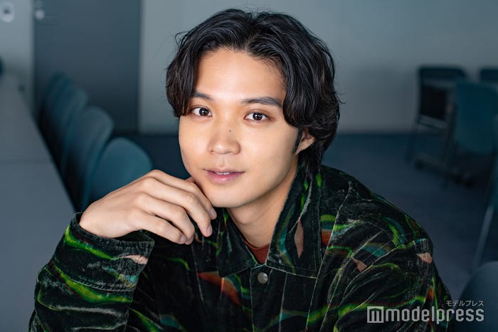 磯村勇斗/ヘアメイク:髙田将樹/スタイリスト:笠井時夢(C)モデルプレス