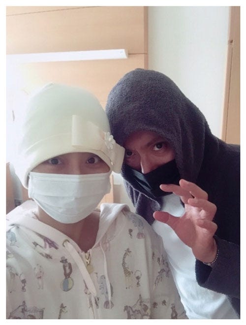 小林麻央、市川海老蔵との2ショットを公開/小林麻央公式ブログ(Ameba)より