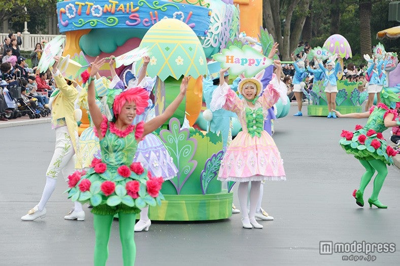 “タマゴ占い”運勢が葉の裏に書かれている