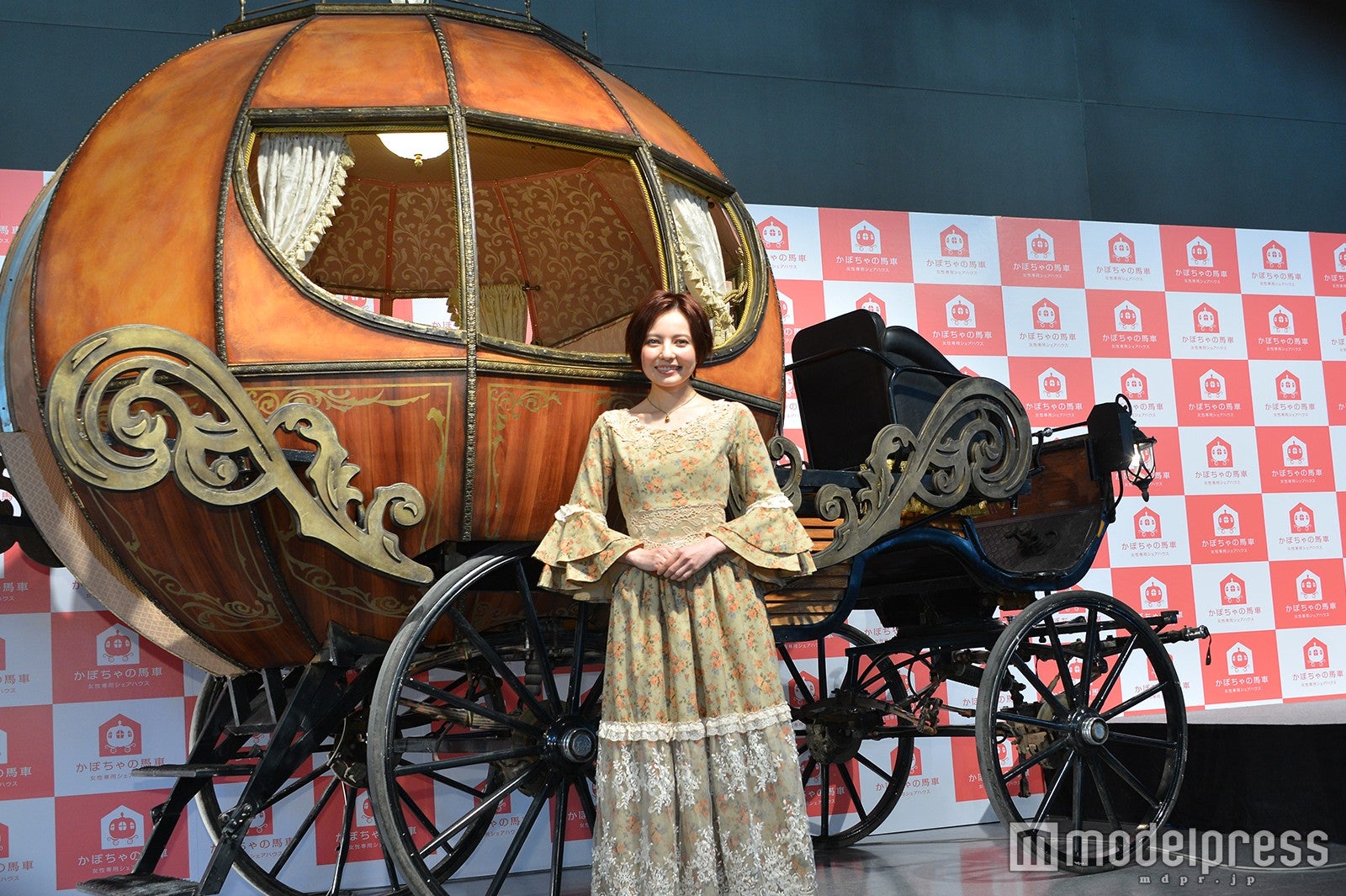 ベッキー（C）モデルプレス